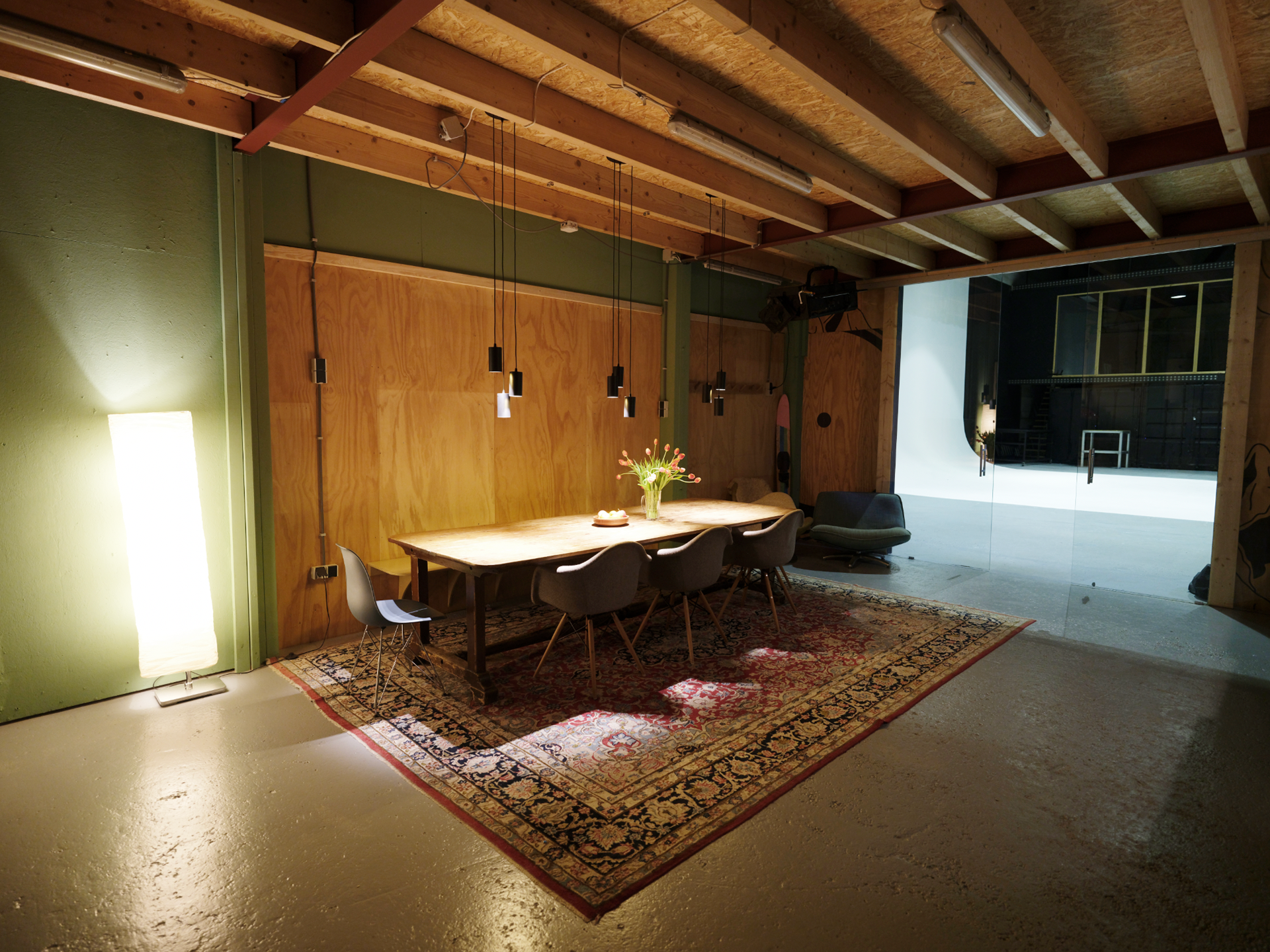 Kitchen and make-up room